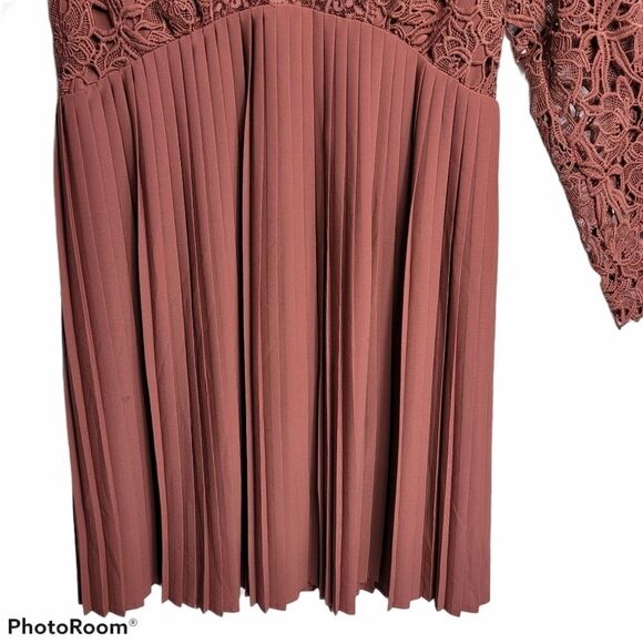 ZARA Pleated Contrast Lace Dress Size SMALL - Picture 9 of 15
